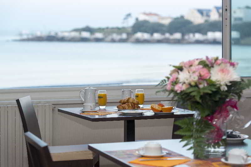 Cerise Royan - Le Grand Hotel De La Plage Exterior photo